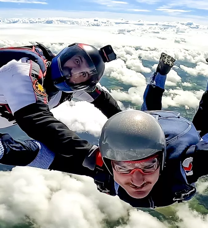 devenir parachutiste